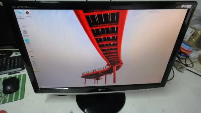 Monitor LG 22" W2252TQ