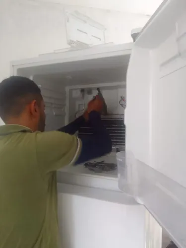 Conserto em máquina de lavar e geladeira 