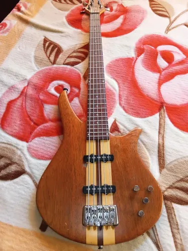 Contrabaixo 5 Cordas Luthier