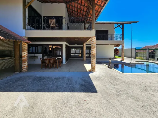 Casa com 4 suítes à venda por R$ 1.750.000,00 - Bairro Escola Agricola - Blumenau/SC