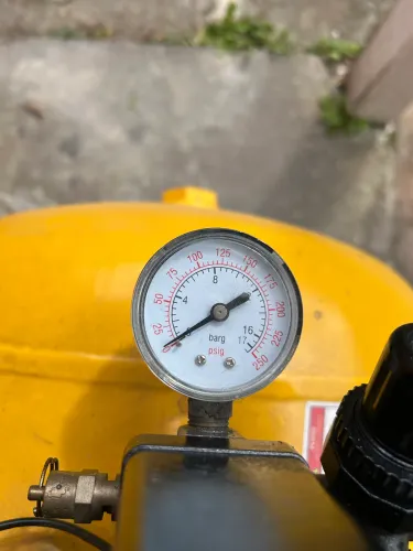 Compressor de Ar Vonder VDCSL 15/130 Profissional - 3HP 15PCM 125PSI