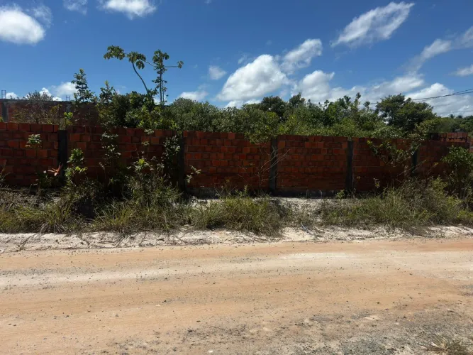 AREMBEPE 300M TODO MURADO ÁGUA LUZ INTERNET ÓTIMA LOCALIZAÇÃO E VIZINHANÇAS