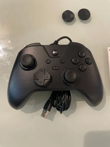 Controle Gamer com Turbo e Alta Precisão