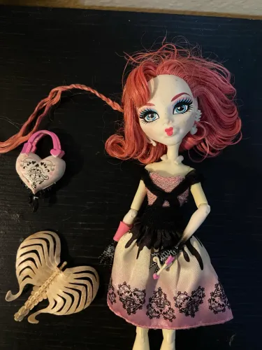 Monster high Cupido 