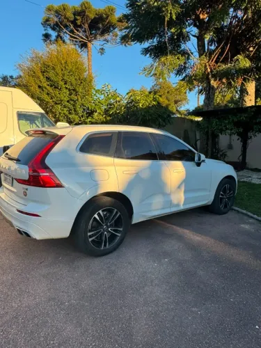 Volvo XC-60 XC 60 T-8 Híbrido Momentum 2.0 5P 2020