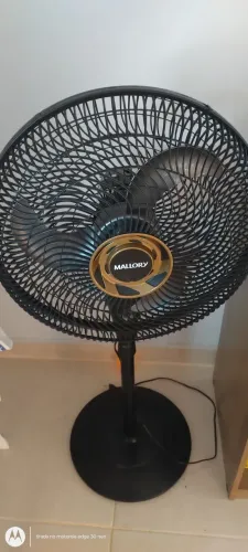 Vendo esse ventilador de coluna 40 cem está funcionando perfeitamente faço entrega