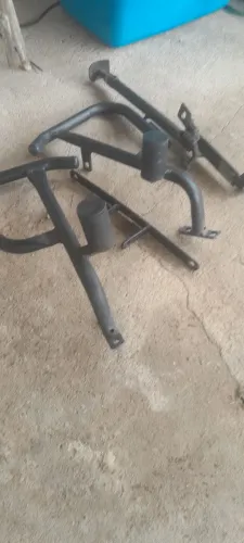 Protetor de Carenagem Preto Mottu 110 Sport descanso central patível Todos os anos