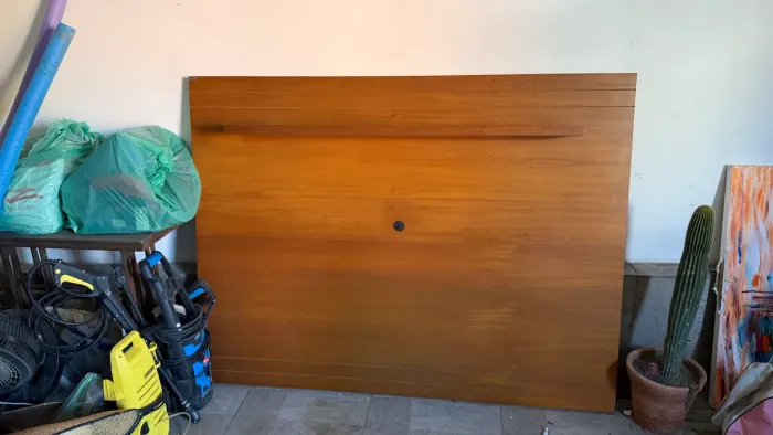 Painel de excelente qualidade, usado bem conservado. Ótimo custo x beneficio. 1.8m x 1.4m