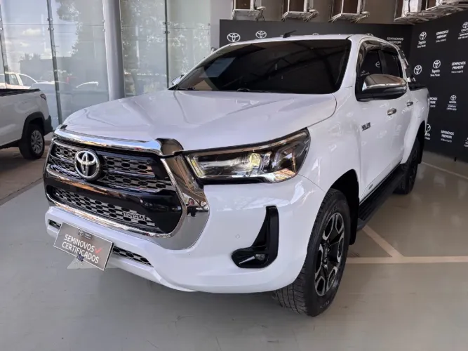 Toyota Hilux CD SRV 4X4 2.8 TDI Diesel Aut. 2025