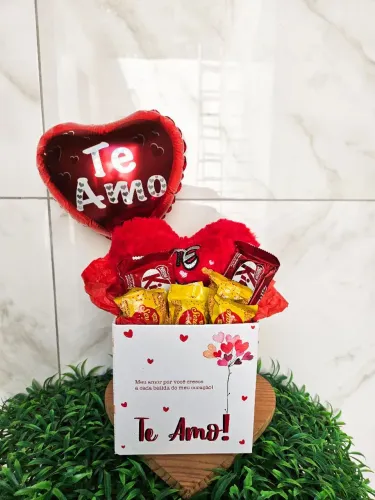 Cesta De chocolate romântica 