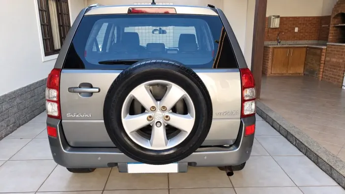 Suzuki Grand Vitara 2.0 16V 4x2/4x4 5P Mec. 2010
