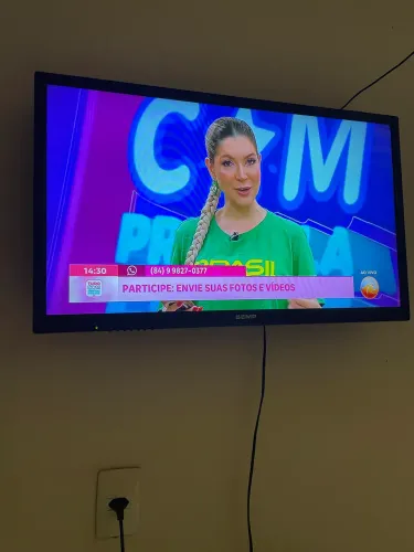 Vendo está tv semp Toshiba 32  polegada led