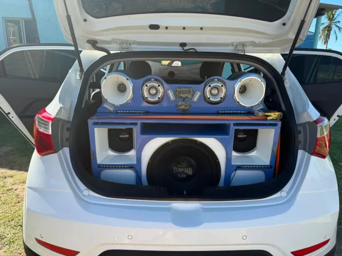 Vendo ou troco som automotivo 