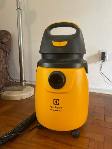 aspirador de pó e água grande eletrolux GT30N