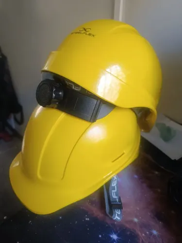 2 Capacetes de proteção Stelel Flex