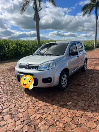 Fiat Uno Attractive 1.0 EVO Fire Flex 8V 5P 2015