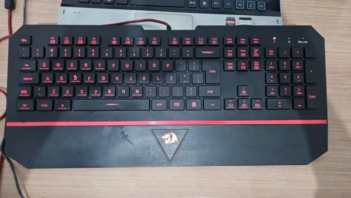 Teclado Redragon RGB Karura 2