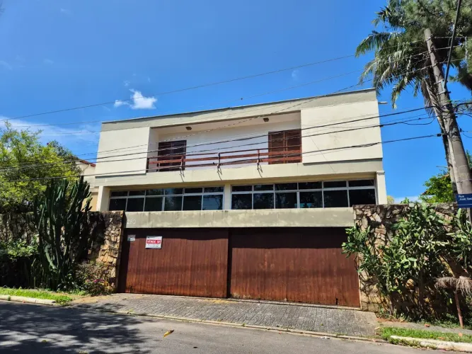 Imóvel para venda tem 537 metros quadrados com 4 quartos em Interlagos - São Paulo - SP