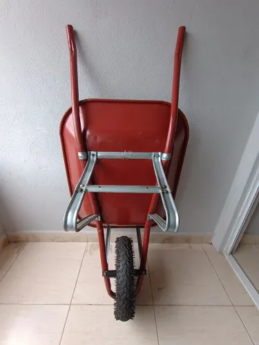 Carrinho de mão NOVO