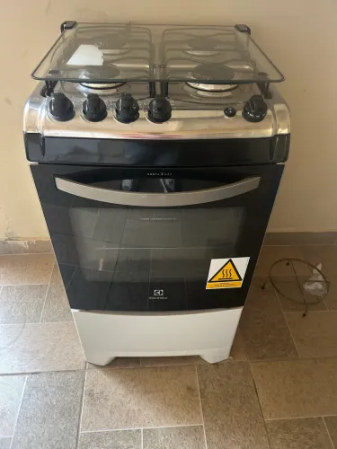 Fogão seminovo eletrolux 4 bocas
