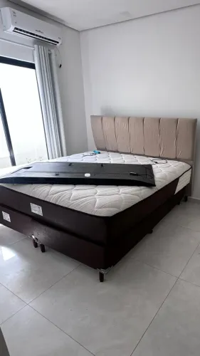 Vendo Cama King Size cm Cabeceira