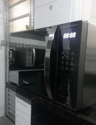 Microondas Inox Espelhado 34 Litros Panasonic