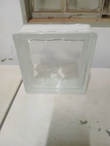 Vendo tijolo (bloco) de vidro 19x19 R$15,00 unidade