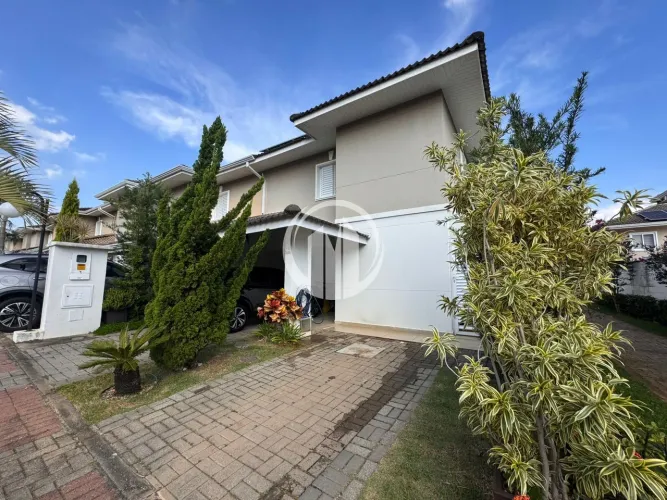 Casa á venda com 3 dormitórios sendo 1 suíte com closet - Condomínio Nature Vill