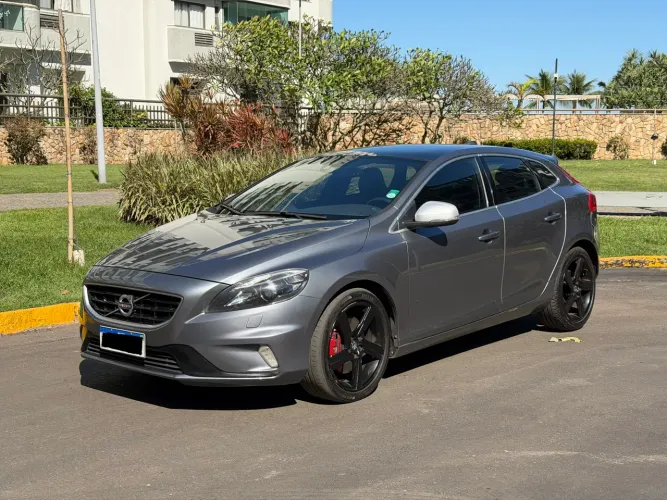 Volvo V40 T-5 R-design 2.0 Aut. 2016