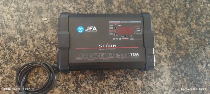 Vendo fonte JFA 70A semi nova