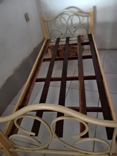 Vendo cama no valor de $250