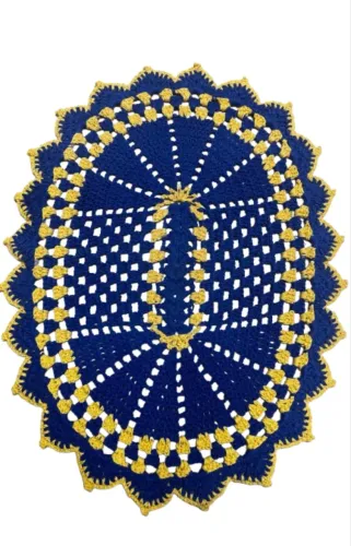 Tapete Oval Azul e Amarelo em Crochê Barbante