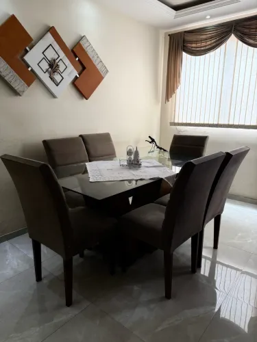 Mesa de Vidro com 6 cadeiras