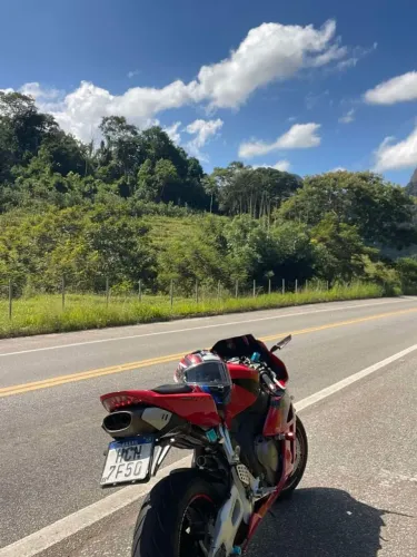 CBR 1000 Fireblade 