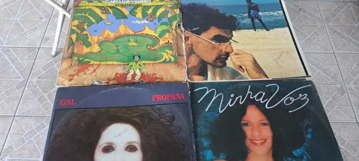 4 lps vinil Gal costa Caetano Veloso perfeitos 50,00 cada.