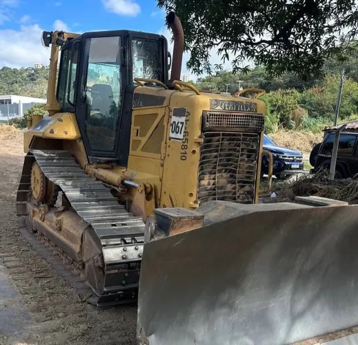 TRATOR DE ESTEIRA CATERPILLAR D6N XL