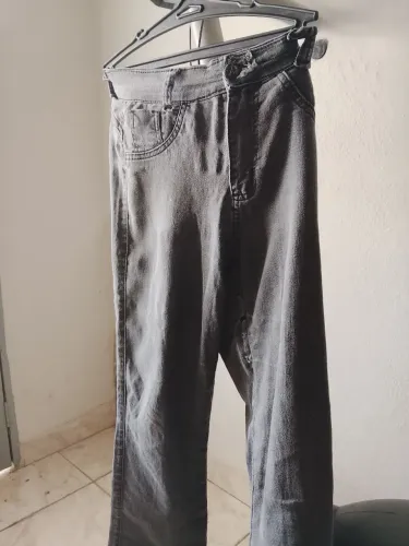 Calça jeans cinza Tam 38