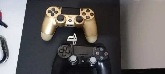 2 controles de ps4 leia