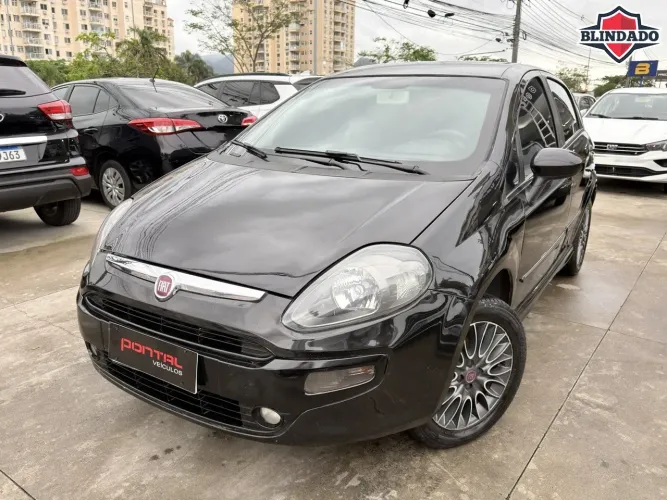 Fiat Punto Sporting 1.8 Flex 8v/16v 5P 2013