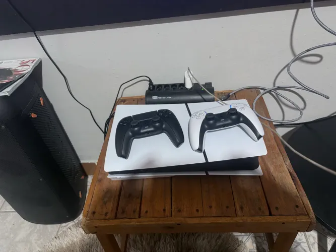 PS5 Slim Mídia Física ?