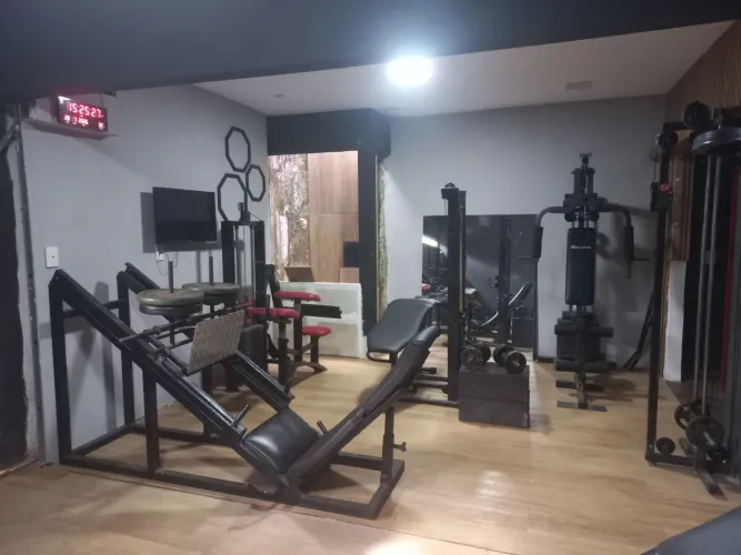 Máquinas de musculação