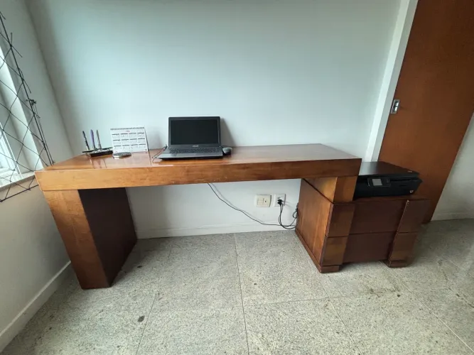 Bancadas e gaveteiro para escritório e quarto