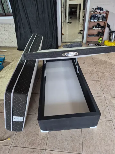 Cama box e colchão solteiro