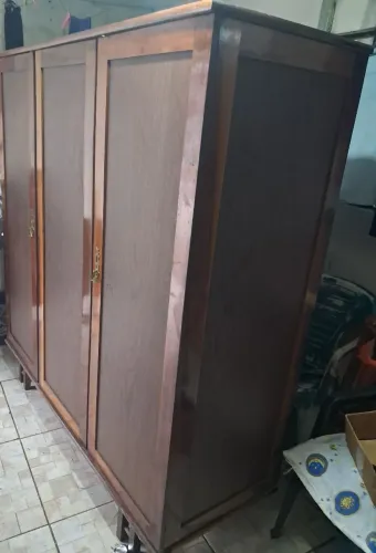 GUARDA ROUPA VINTAGE OTIMO ESTADO