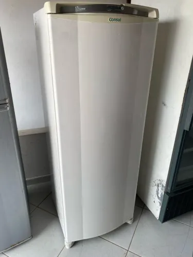 Geladeira usada semi nova 