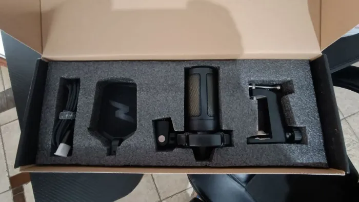Microfone Fifine SuperFrame Edition SFM1