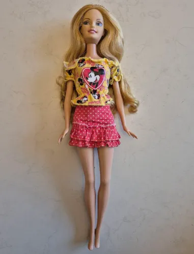 Barbie Loves Disney Minnie Mouse - Mattel, 2005