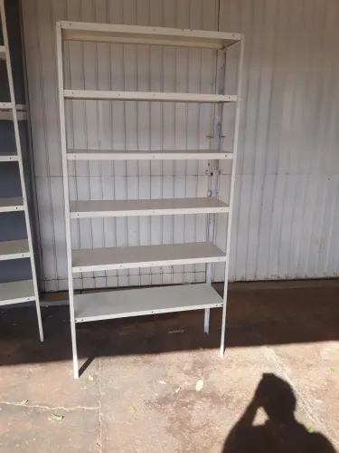 ESTANTE PADRÃO TRADICIONAL 240 CM ALTURA E 200 CM ALTURA