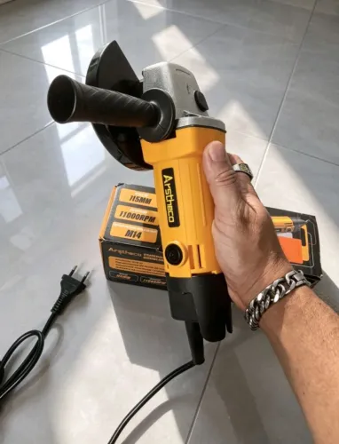 Esmerilhadeira Angular Arstheco 900W 11.000 Rpm 220V 115mm - Profissional