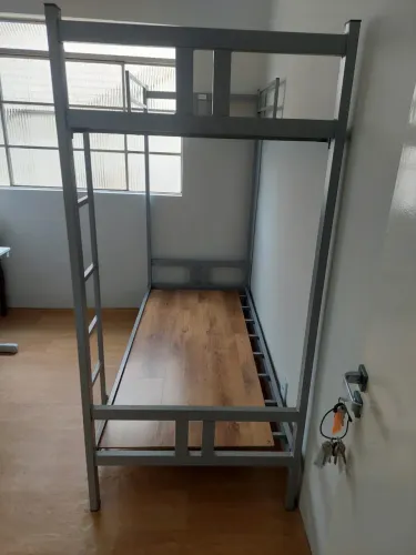 Vende-se cama beliche